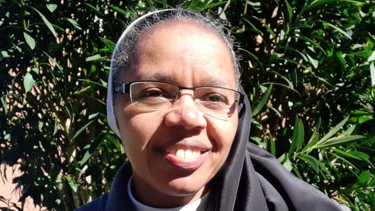 Irmã Rosa Delgado Rocha - Conselheira Geral da Congregação das Pequenas Irmãs Missionárias da Caridade 