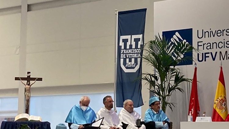 Doutorado honoris causa a Kiko Argüello e ao rabino David Rosen