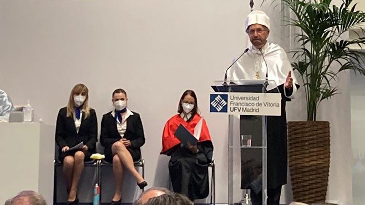 Doutorado honoris causa a Kiko Argüello e ao rabino David Rosen