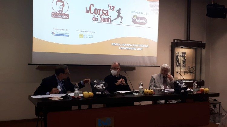 Un momento della conferenza stampa della tredicesima edizione della Corsa dei Santi