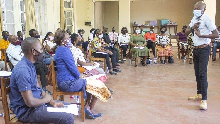 Beira - Igreja católica forma professores em direitos da criança