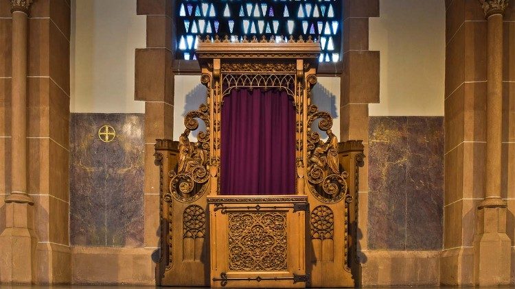 Fazer da confissão um encontro palpitante com Jesus, uma centelha que reforça a chama da fé e reaquece o coração