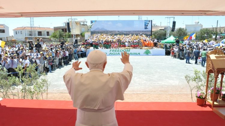 Bento XVI em Chipre durante a Viagem Apostólica de 4 a 6 de junho de 2010