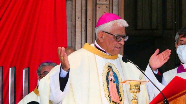 Mgr Carejos lors de la messe d'ouverture de l'assemblée ecclésiale