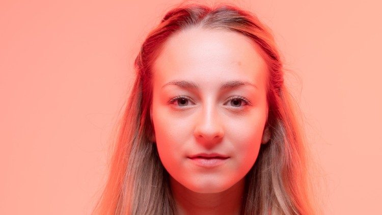 Giulia Cecchini è santa Chiara di Assisi