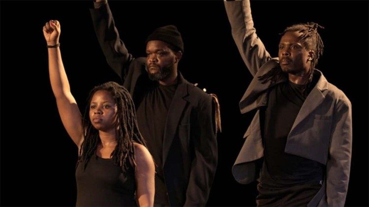 L'activiste Rebecca Kabuo, le musicien Pytchens Kambilo et le chorégraphe Yves Mwamba (de gauche à droite)