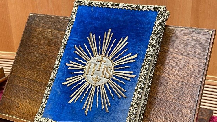 Manuscrito apresentado na Cúria dos Jesuítas nesta sexta-feira