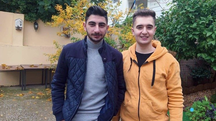 Kegham (po lewej) i Elias, syryjscy katolicy w Atenach