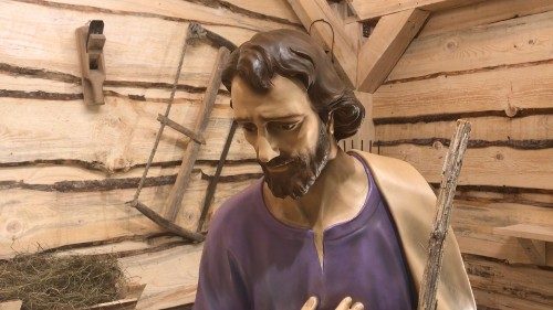 La preghiera del Papa a san Giuseppe: proteggi chi fugge da guerra, odio e fame 