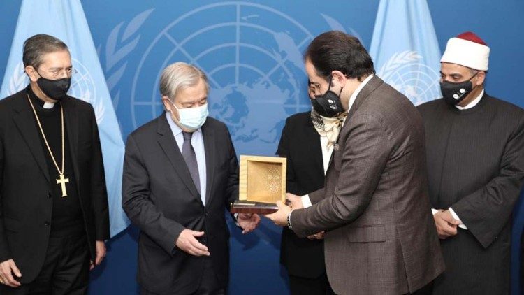 Zweiter von links: UN-Generalsekretär António Guterres