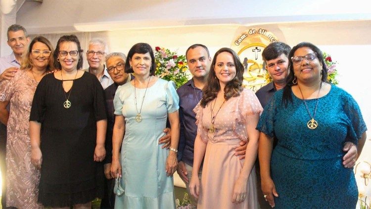 Casais da Comunidade de Aliança Rabi