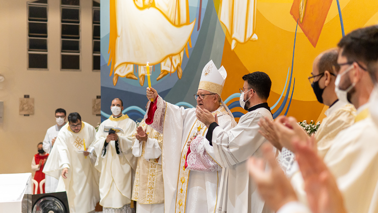 Celebra&ccedil;&atilde;o na Igreja Sagrada Fam&iacute;lia 