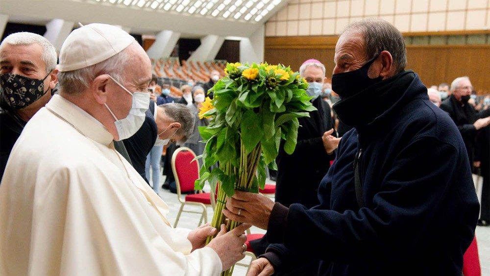 85 anos com 85 girassóis! 