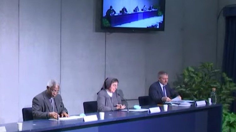 제55차 세계 평화의 날 교황 담화 발표를 위한 기자회견