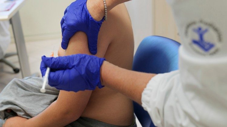 Vaccinazioni bimbi all'ospedale Bambino Gesù