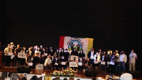 Obispos paraguayos a los laicos: No quedarse “replegados en los templos”