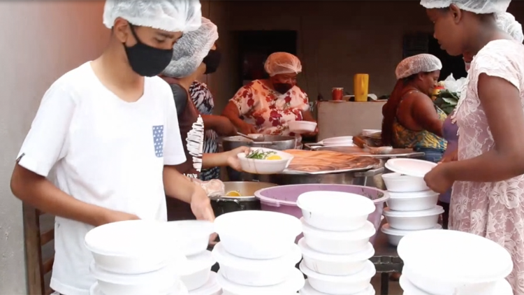 Una cucina comunitaria ad Uberlândia