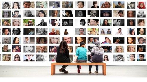 Un mondo, molte voci