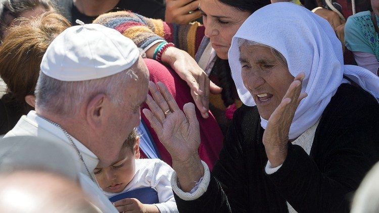 Papa Francisco encontra os refugiados em Lesbos, Grécia em 2016