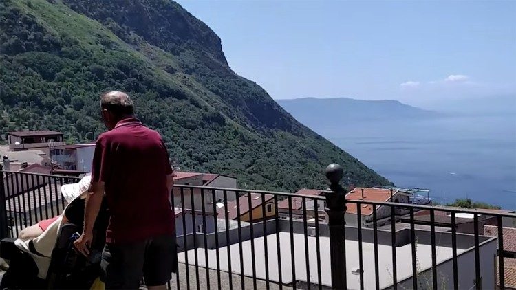 Giuseppe Crea e la figlia Mariangela a Villa Mazzini, Palmi (Rc)