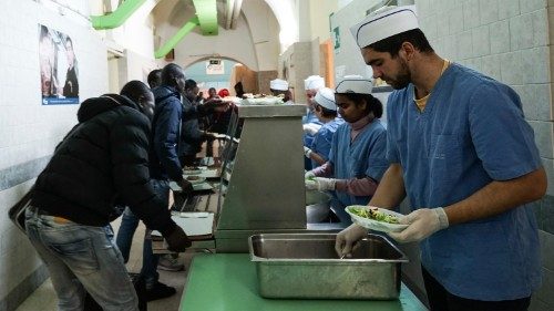 Centro Astalli: raddoppiano gli arrivi via mare. Sempre più abusi sulle donne