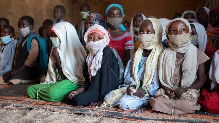 Piccoli profughi in un Paese islamico. Foto Irene Galera, Jesuit Refugee Service