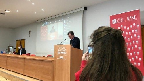 Cura della casa comune: nuovi stili di vita e certezze per il futuro