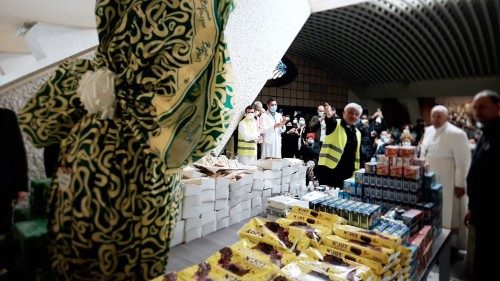 Papst zum Welttag der Armen: Keine Almosen geben, sondern teilen