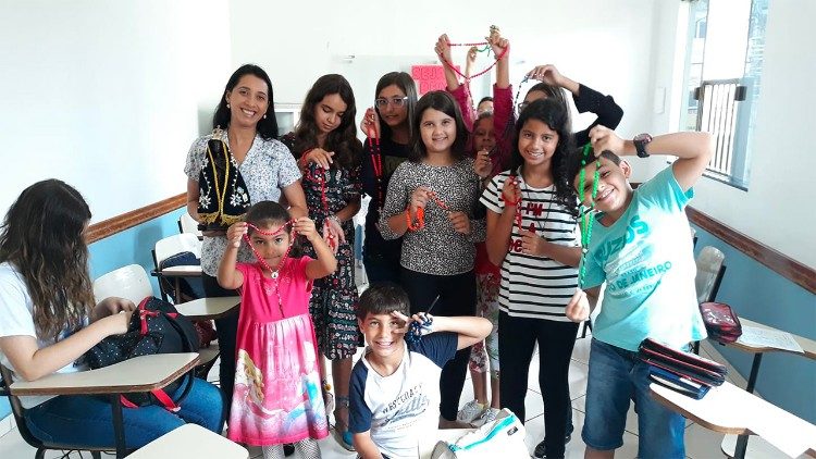 Children with rosaries.