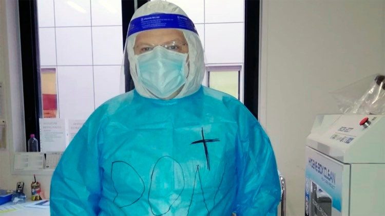 Pacjenci z Covid-19 ofiarowują swoje cierpienia w intencji Papieża 