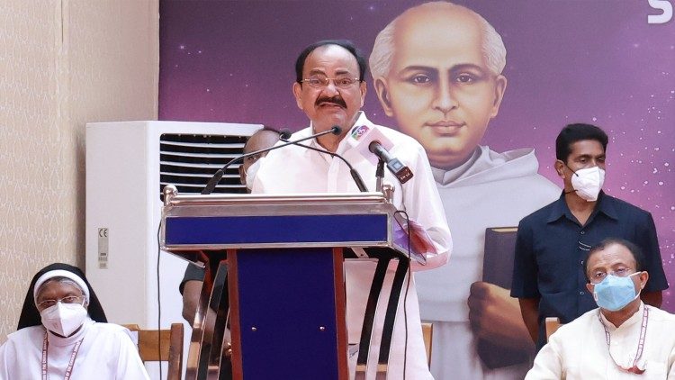 Vice President  M. Venkaiah Naidu of  India at St. Chavara shrine on 3 Jan, 2022.