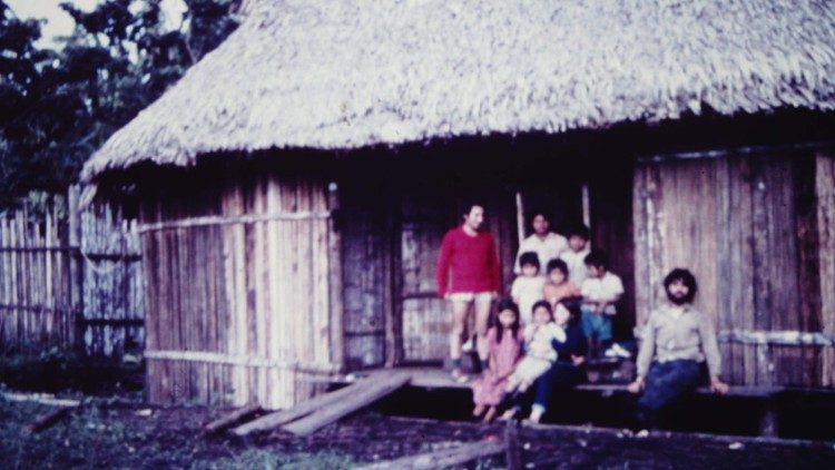 Una delle capanne del villaggio