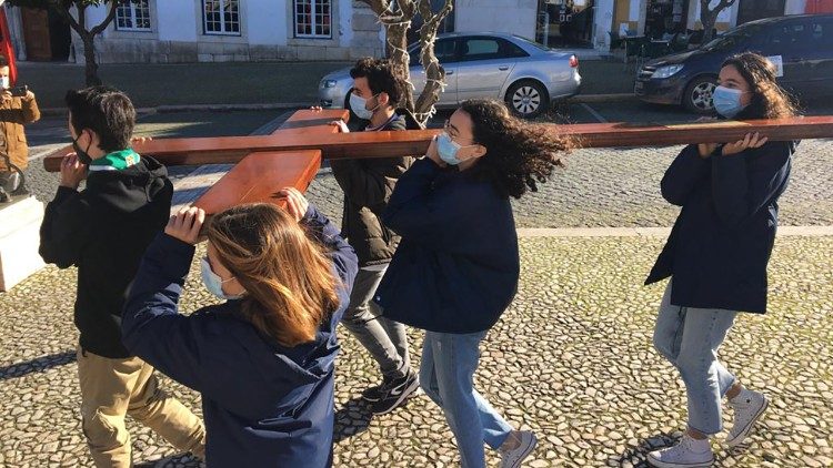 Símbolos da JMJ na Arquidiocese de Évora (Portugal)