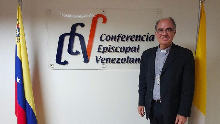 O arcebispo de Cumaná e presidente da Conferência Episcopal Venezuelana, dom Jesús González de Zárate