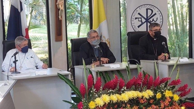 Presidencia de la CEP presenta mensaje final de su Asamblea Plenaria. 