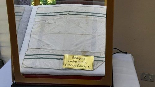 El Salvador, le reliquie dei martiri: testimonianze di amore