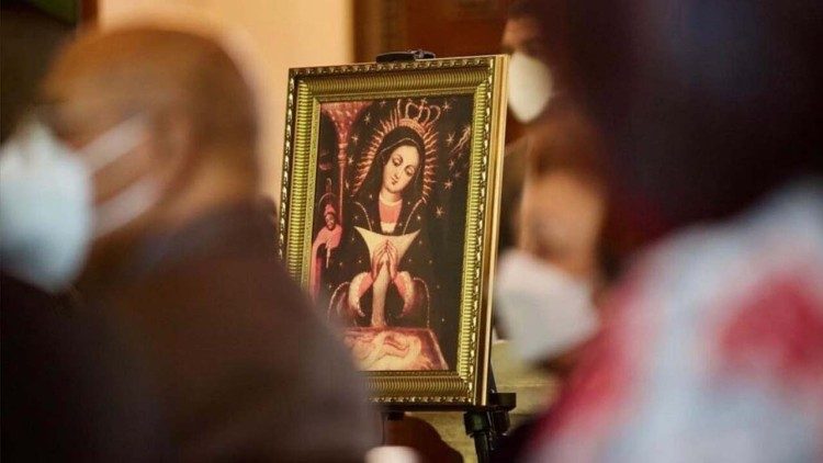 Imagem de Nossa Senhora de Altagracia, Padroeira de República Dominicana