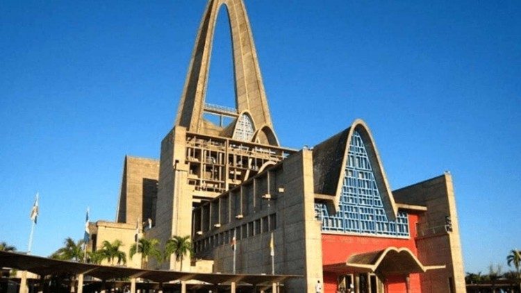  Basílica de Altagracia de Higüey, República Dominicana