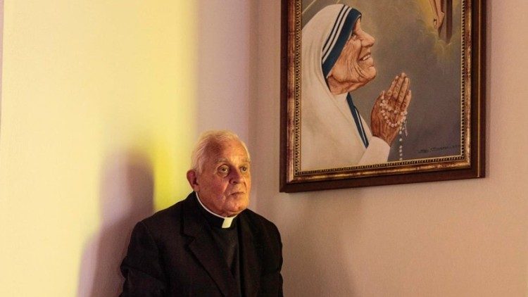 Кардынал Эрнэст Сымані