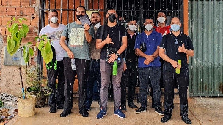 Seminaristas anunciam o Evangelho - Brasília