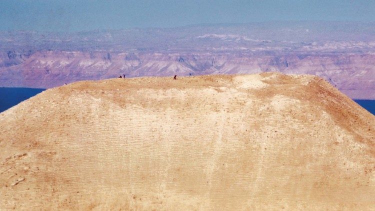 La reconstrucción de la fortaleza de Macheronte
