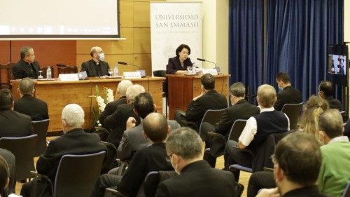 España. Lourdes Grosso: El curso para Postuladores tiene una gran acogida