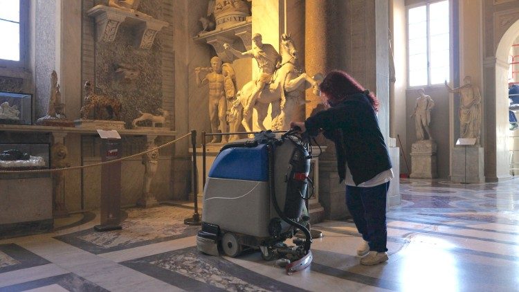 Cleaning  in the Hall of Animals