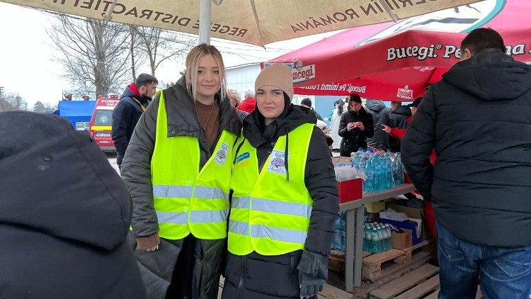 Etwa 800 Flüchtlinge kommen täglich über die Grenze und werden bestmöglich durch Freiwillige versorgt