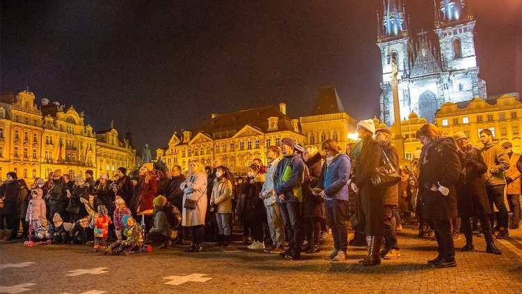 Un momento della preghiera ecumenica a Praga (foto Tomáš Kutil)