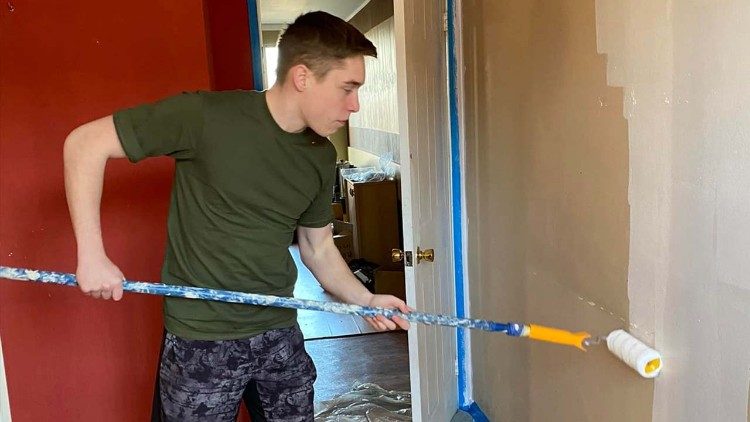 Podchorążowie z Wrocławia pomagają uchodźcom