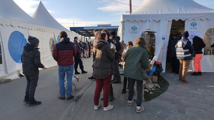 Ukrainian refugees arrive in Sighet, Romania