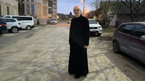 Czerny in Ucraina: siamo tutti poveri di fronte a questa guerra, basta colpire i civili 