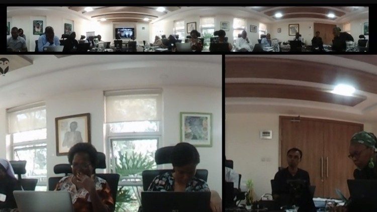 Screenshot: Ein Symposium über afrikanische Synodalität in Nairobi, März 2022