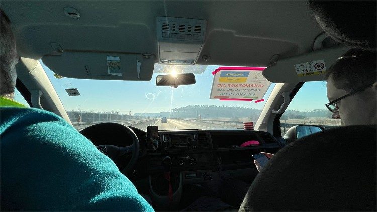 Vatican News' correspondents travel from Krakow to Poland's eastern border